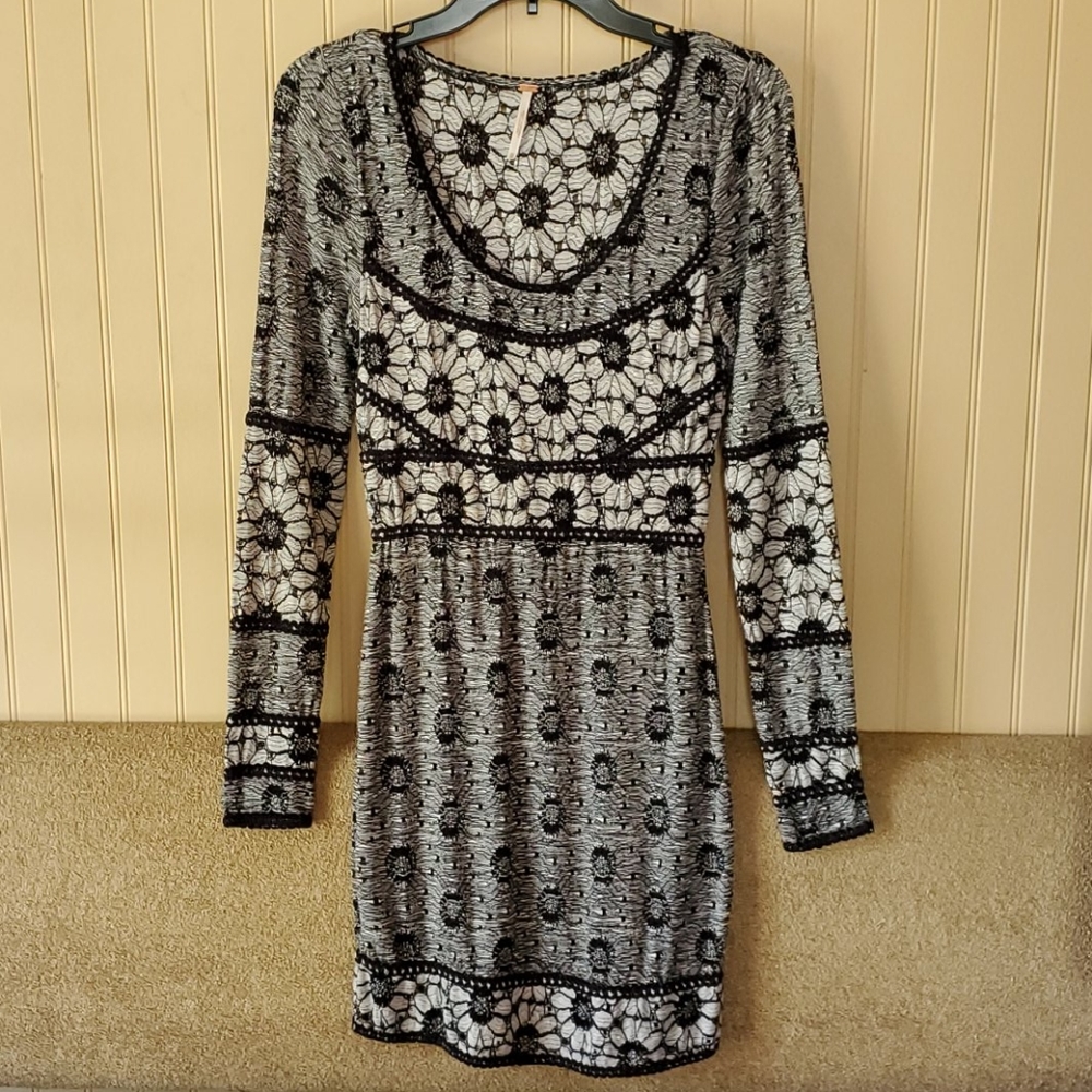Free People dress XS black white lace floral